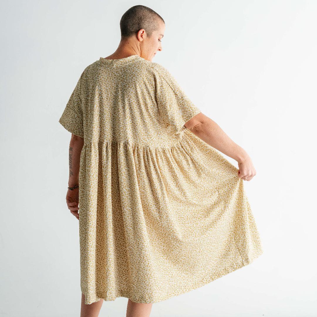 Summer play - flower field in olive - Melco Fabrics